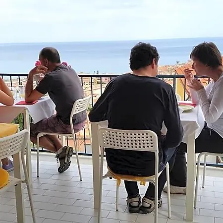 Hotell Ma & Mi Palermo Sicily Cefalù